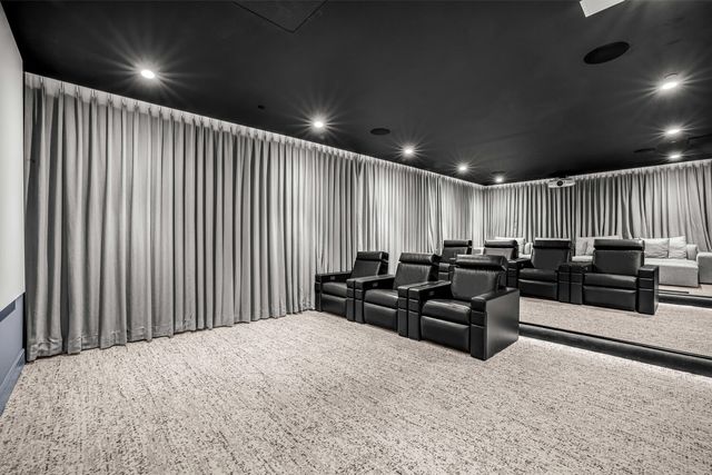 721 5TH Avenue 63AB, New York City, NY 10022