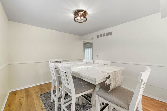 6038 Monarch Drive, Fort Wayne, IN 46815