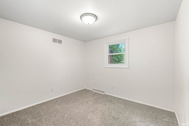 6038 Monarch Drive, Fort Wayne, IN 46815