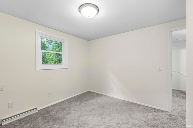 6038 Monarch Drive, Fort Wayne, IN 46815