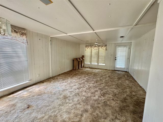122 Pawnee Trail, Gainesville, TX 76240