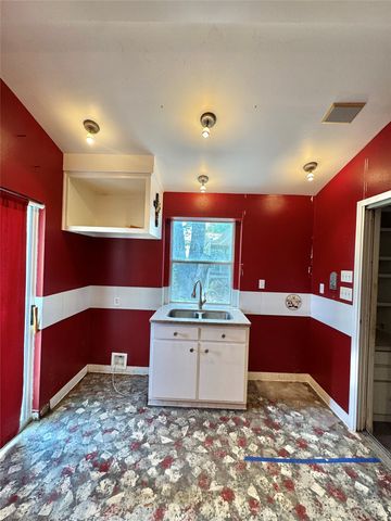122 Pawnee Trail, Gainesville, TX 76240