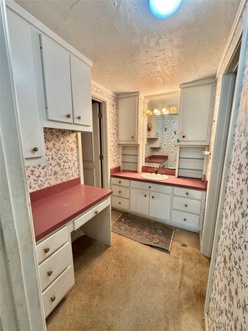 122 Pawnee Trail, Gainesville, TX 76240