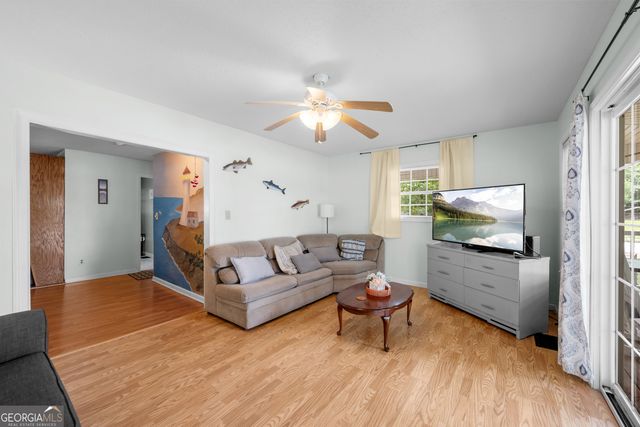 224 Roberts Point Road, Jackson, GA 30233