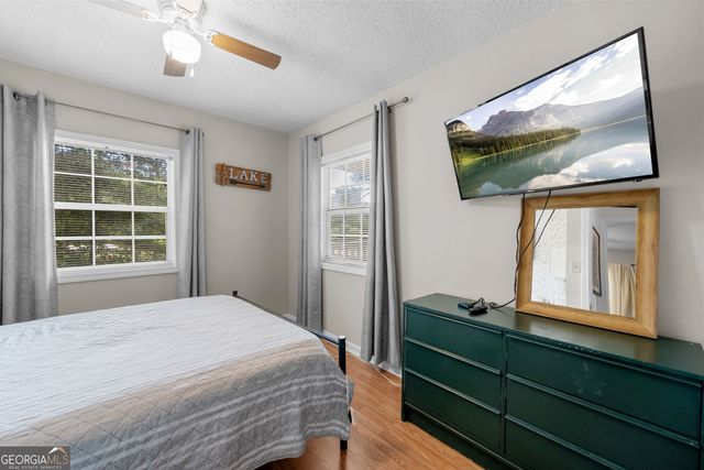224 Roberts Point Road, Jackson, GA 30233