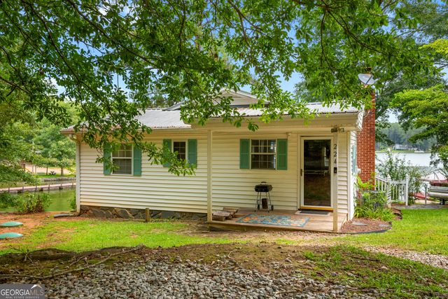 224 Roberts Point Road, Jackson, GA 30233