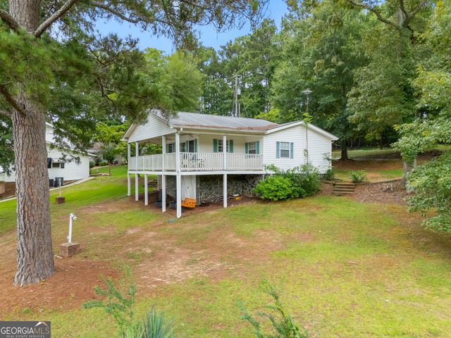 224 Roberts Point Road, Jackson, GA 30233