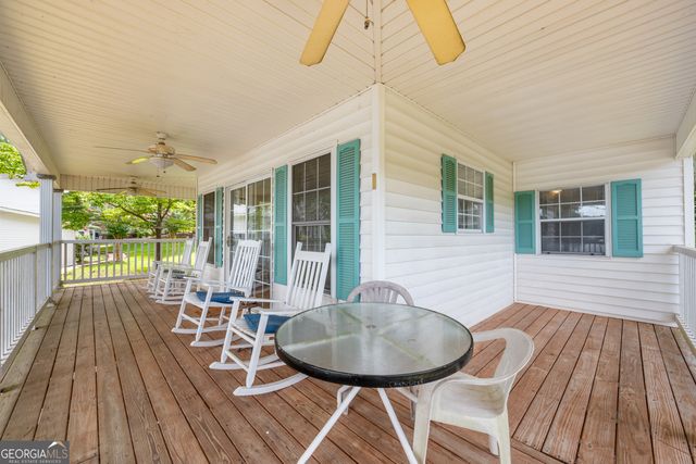 224 Roberts Point Road, Jackson, GA 30233