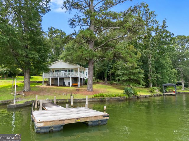 224 Roberts Point Road, Jackson, GA 30233