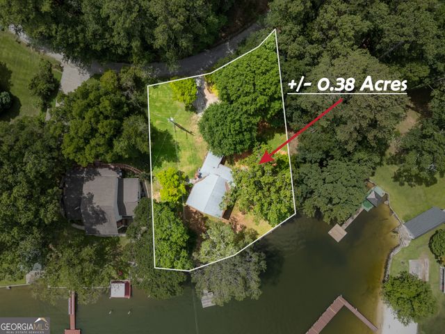 224 Roberts Point Road, Jackson, GA 30233