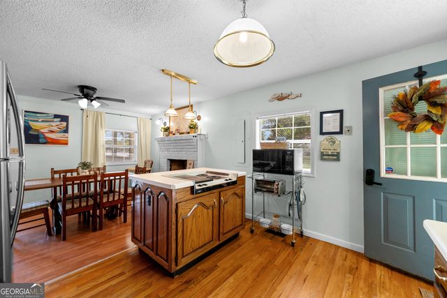 224 Roberts Point Road, Jackson, GA 30233