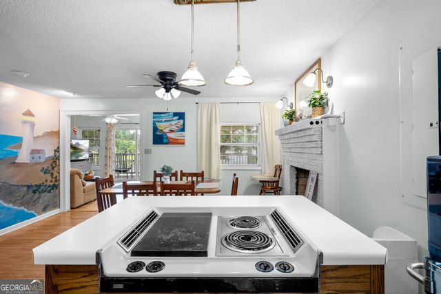 224 Roberts Point Road, Jackson, GA 30233