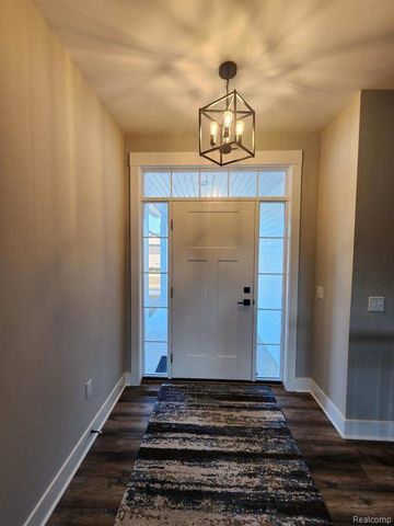 001 Leith St, Brighton, MI 48116