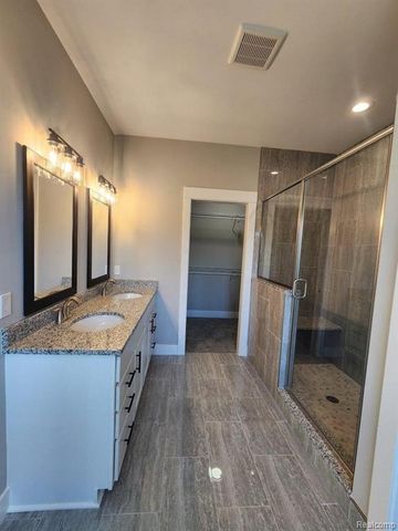 001 Leith St, Brighton, MI 48116