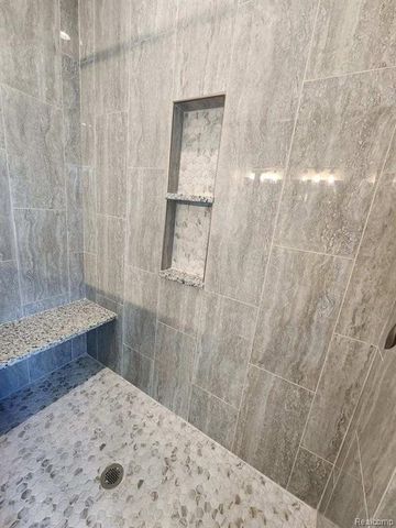 001 Leith St, Brighton, MI 48116