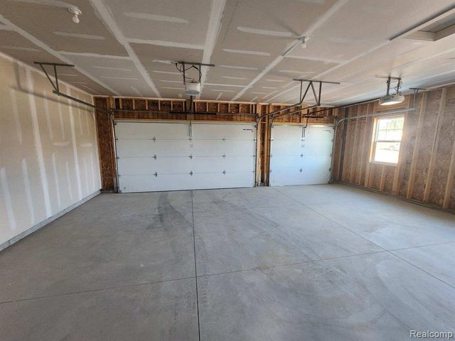 001 Leith St, Brighton, MI 48116