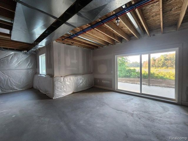 001 Leith St, Brighton, MI 48116