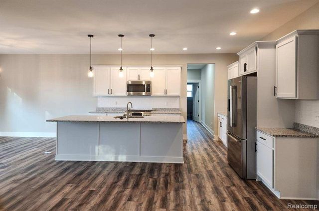 001 Leith St, Brighton, MI 48116