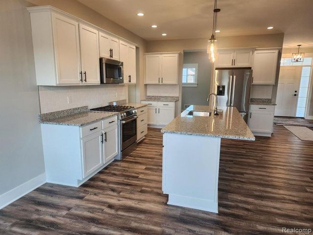 001 Leith St, Brighton, MI 48116