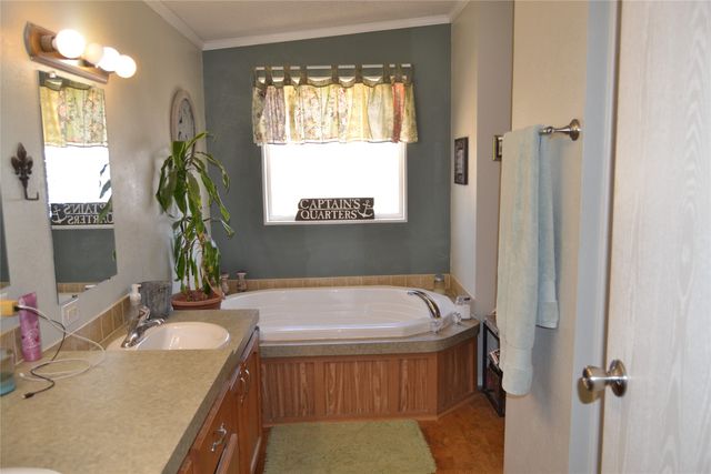 17414 Bridgeview Road, Madill, OK 73446