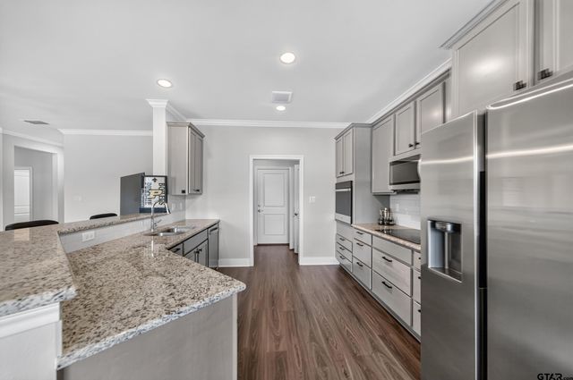 6151 Hamilton Meadows Way, Tyler, TX 75703