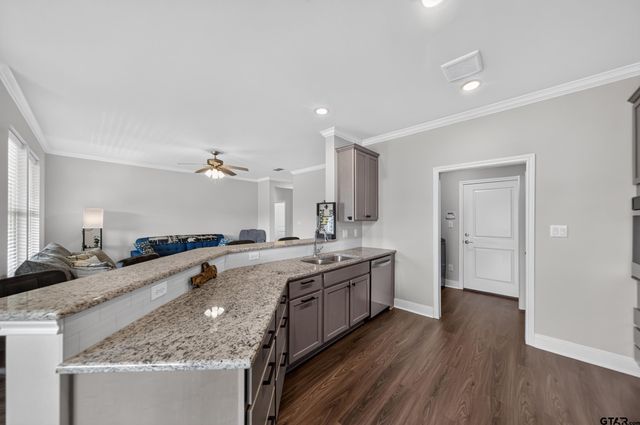 6151 Hamilton Meadows Way, Tyler, TX 75703