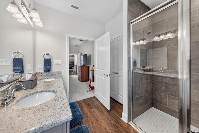 6151 Hamilton Meadows Way, Tyler, TX 75703
