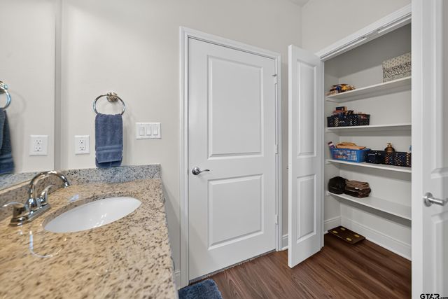 6151 Hamilton Meadows Way, Tyler, TX 75703