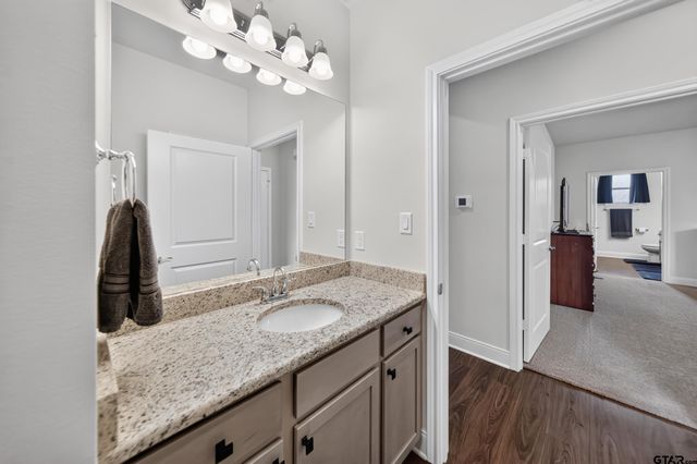 6151 Hamilton Meadows Way, Tyler, TX 75703