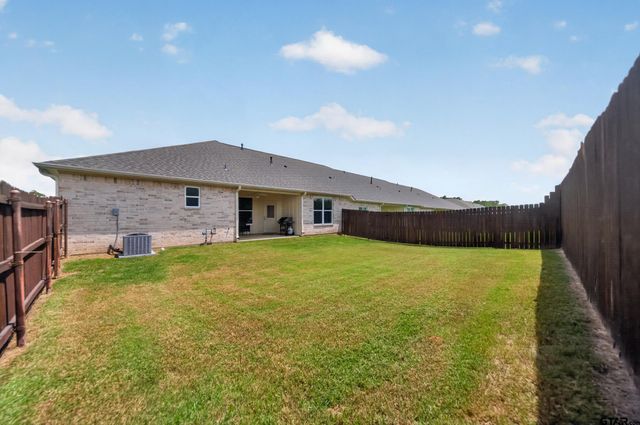 6151 Hamilton Meadows Way, Tyler, TX 75703