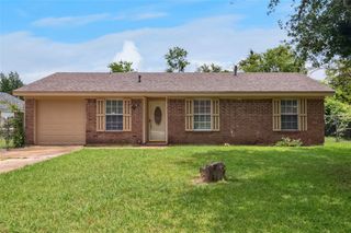 1403 S Rockwall Avenue, Terrell, TX 75160
