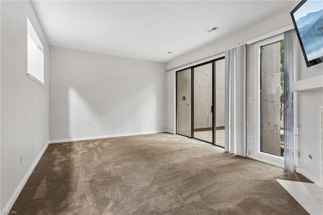 104 Harrops Gln, Williamsburg, VA 23185