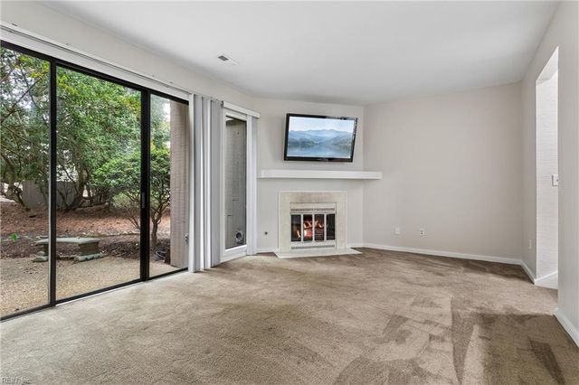 104 Harrops Gln, Williamsburg, VA 23185