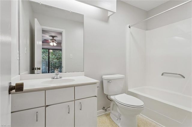 104 Harrops Gln, Williamsburg, VA 23185