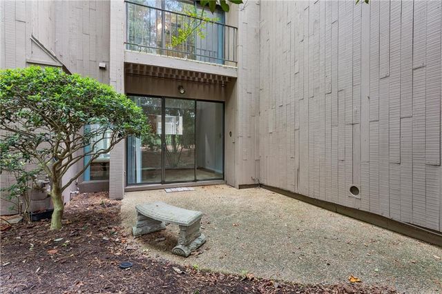 104 Harrops Gln, Williamsburg, VA 23185