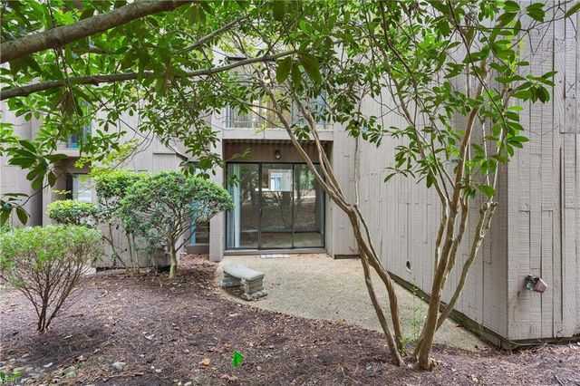 104 Harrops Gln, Williamsburg, VA 23185