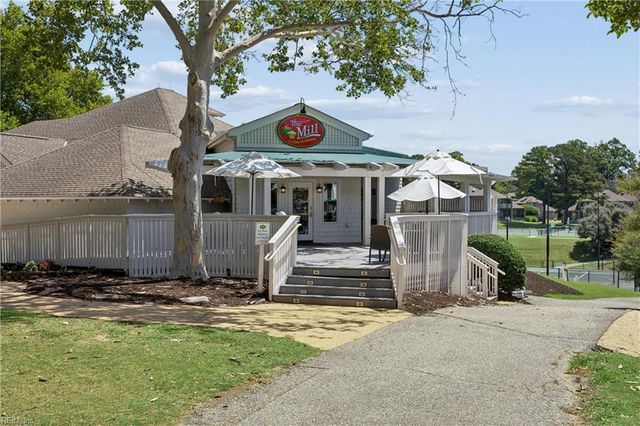 104 Harrops Gln, Williamsburg, VA 23185