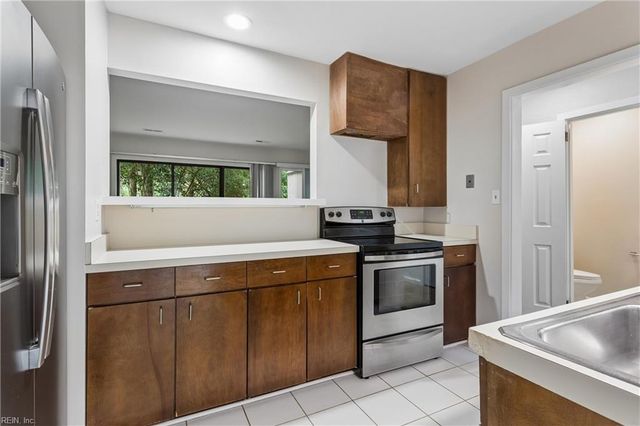 104 Harrops Gln, Williamsburg, VA 23185