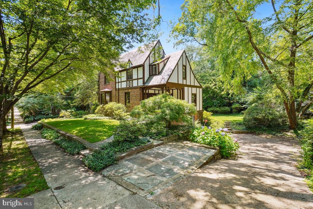 5710 WARWICK PL, Chevy Chase, MD 20815