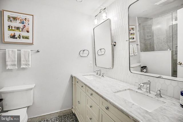 235 HOPKINS RD, Haddonfield, NJ 08033