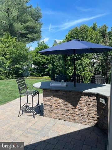 235 HOPKINS RD, Haddonfield, NJ 08033