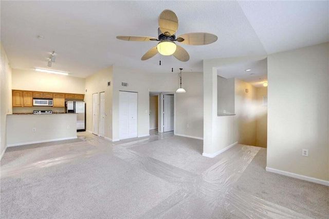 231 SW Palm Dr Apt 207, Port St Lucie, FL 34986