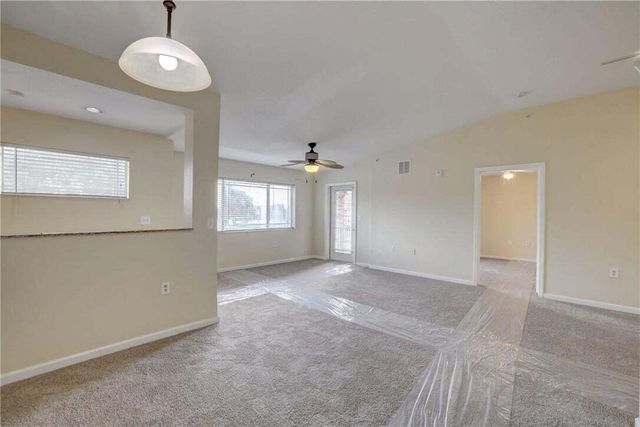 231 SW Palm Dr Apt 207, Port St Lucie, FL 34986