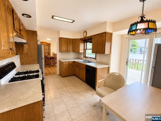 224 Sherwood Avenue, Paterson, NJ 07502