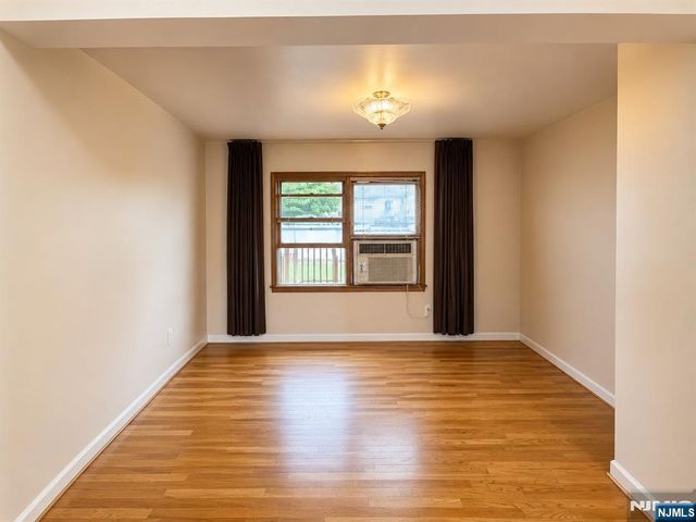 224 Sherwood Avenue, Paterson, NJ 07502
