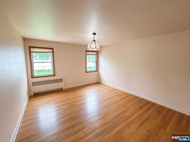 224 Sherwood Avenue, Paterson, NJ 07502