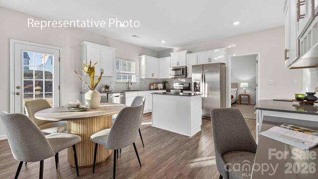 135 Pecan Grove Lane, Statesville, NC 28677