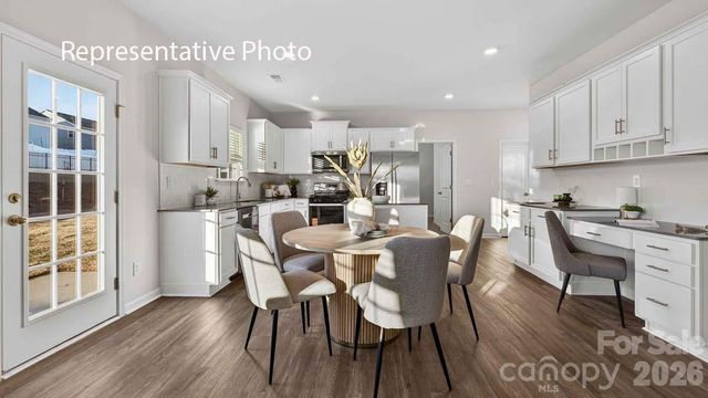 135 Pecan Grove Lane, Statesville, NC 28677