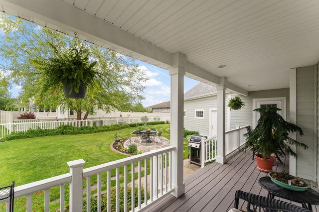 2405 Dickinson Road, Chesterton, IN 46304
