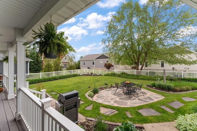 2405 Dickinson Road, Chesterton, IN 46304
